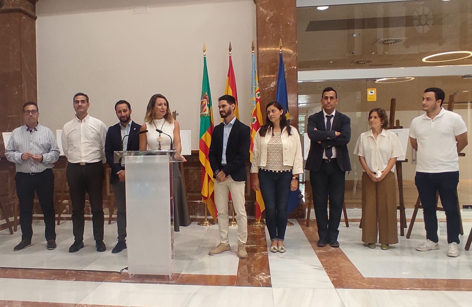 Carrasco permitirá que sigan circulando los vehículos por la nueva Zona de Bajas Emisiones
