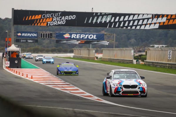 El Ricardo Tormo celebra este fin de semana el campeonato nacional de automovilismo GT CER
