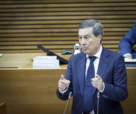 Gómez avanza cambios en un mapa sanitario 