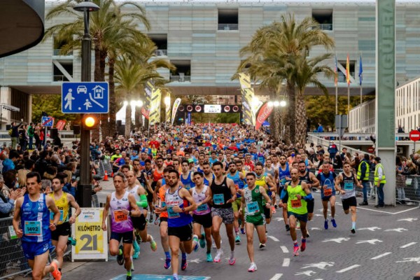La Benidorm Half ya cuenta con 3.000 inscritos a dos meses de su celebración
