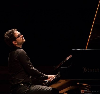 El pianista valenciano Rubén Talón interpreta Beethoven, Chopin y Falla en el Palau