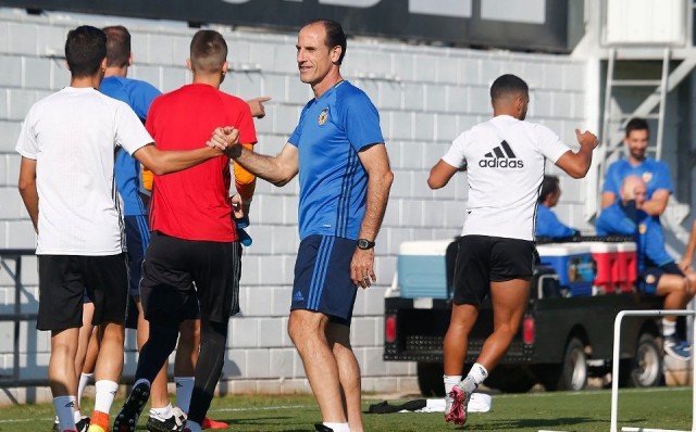 Santi Mina se queda fuera de la lista y vuelve Siqueira