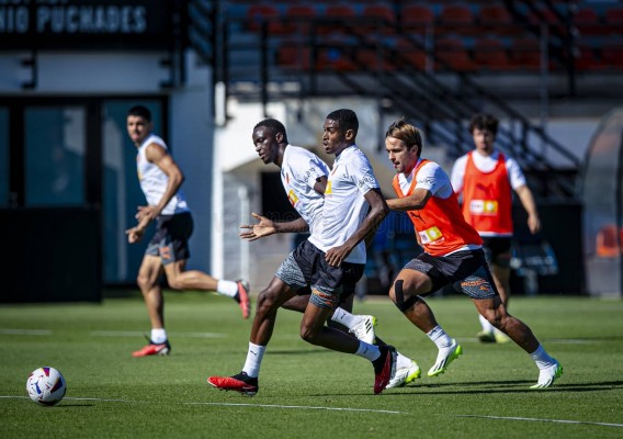Este es el posible once del Valencia en Almería