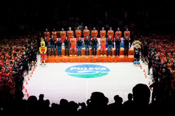 El Valencia Basket se presenta con una mezcla entre novedades y guiños al pasado