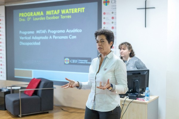 El CEU inaugura su ciclo de conferencias 'Educar para la salud' con la doctora Lourdes Escobar