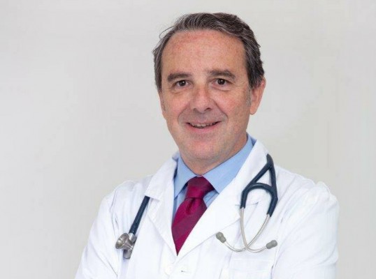 Javier Palau deja la gerencia del Hospital de Dénia y le sucederá en el cargo Pilar Navarro