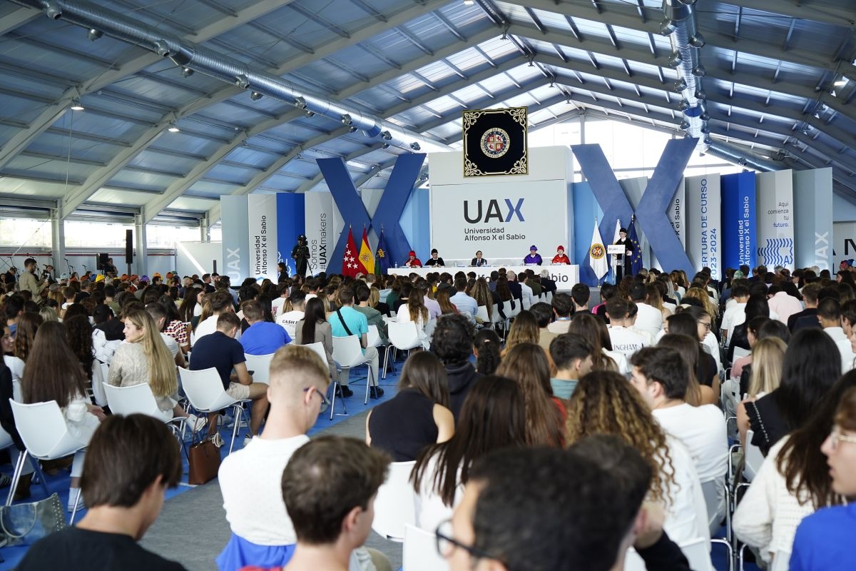 UAX inicia el curso con un papel destacado de la Inteligencia Artificial en la formación de los futuros profesionales

