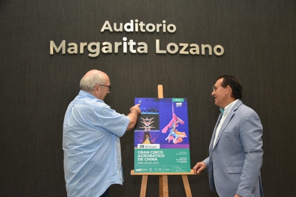 El 'Gran Circo Acrobático de China' sube a más de 30 artistas al escenario del auditorio Margarita Lozano de Lorca