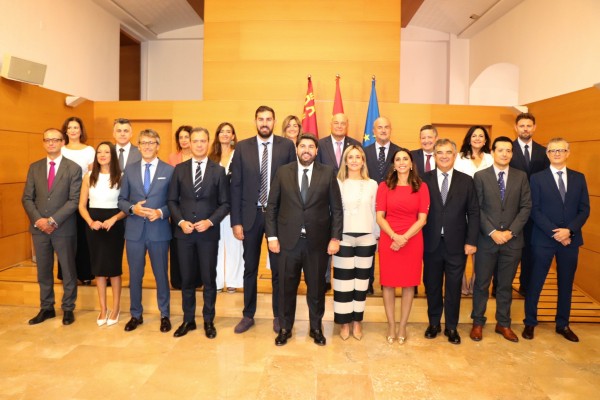Los nuevos altos cargos toman posesión con el reto de gestionar 