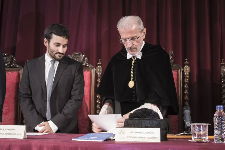 Vicent Marzà junto al rector de la UV, Esteban Morcillo - 