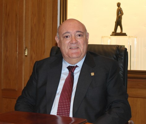 Carlos Requena: 