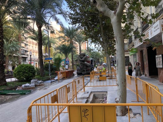 El comercio del Centro de Alicante cierra balances para evaluar reclamaciones por las obras