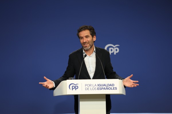 El PP hablará en castellano y no usará las lenguas cooficiales en el Congreso: 