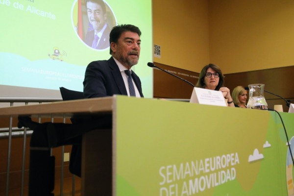 Alicante retrasa la regulación de la Zona de Bajas Emisiones hasta que se aclare el reglamento estatal