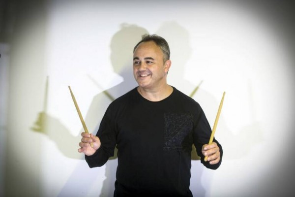 Javier Eguillor triunfa en Ensems arropado por una aplicada ADDA Sinfónica de Alicante

