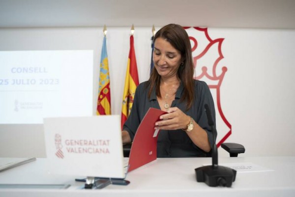 UGT pide a Merino implantar la jornada de las 35 horas en la Administración de la Generalitat