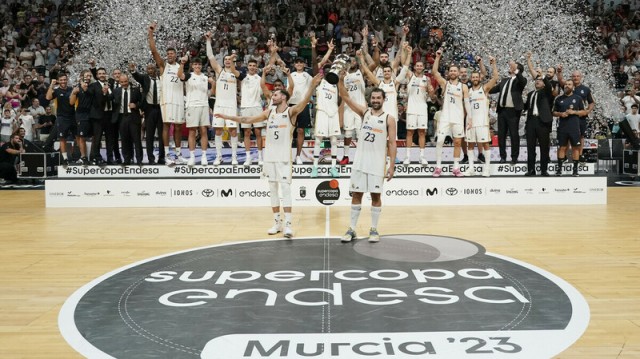 El Madrid aburre a sus rivales: conquista en Murcia su décima Supercopa, la sexta consecutiva