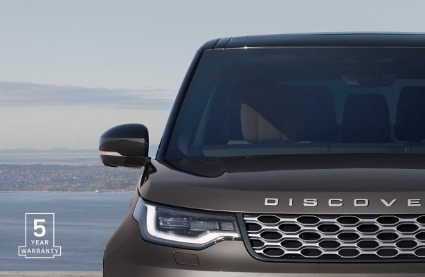 El lujo garantizado: JLR anuncia una garantía de cinco años en todos los nuevos modelos Range Rover, Defender y Discovery