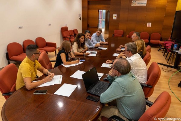 Noelia Arroyo encarga unos Presupuestos para Cartagena con estímulos fiscales en un 2024 más caro

