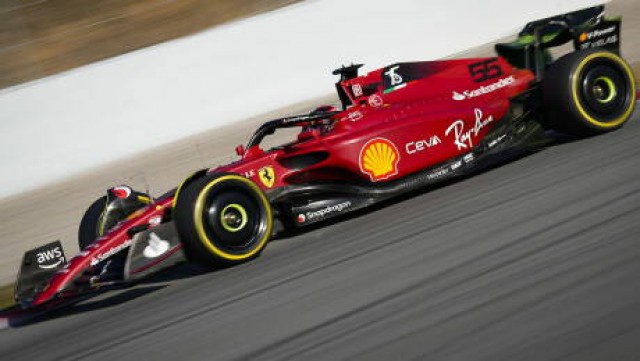 Carlos Sainz logra la pole en Singapur
