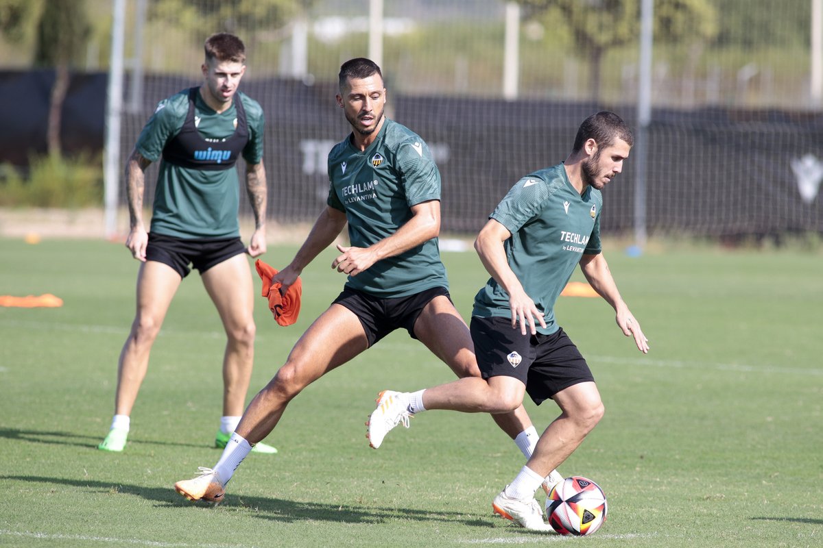 El Castellón busca prolongar su pleno de victorias ante el recién ascendido Antequera 