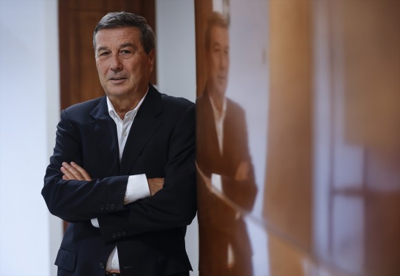 El conseller de Sanidad rebajará la puntuación del valenciano en las próximas oposiciones