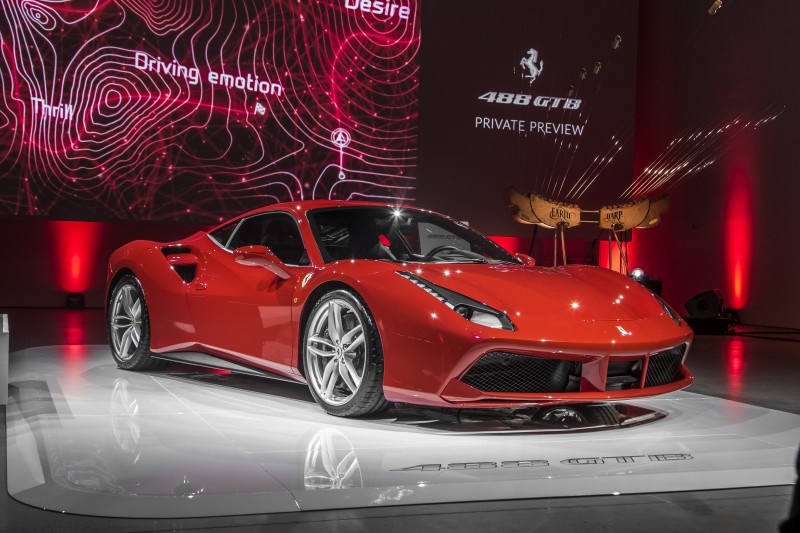 Fiat Chrysler cierra la OPV de Ferrari obteniendo casi 900 millones de euros