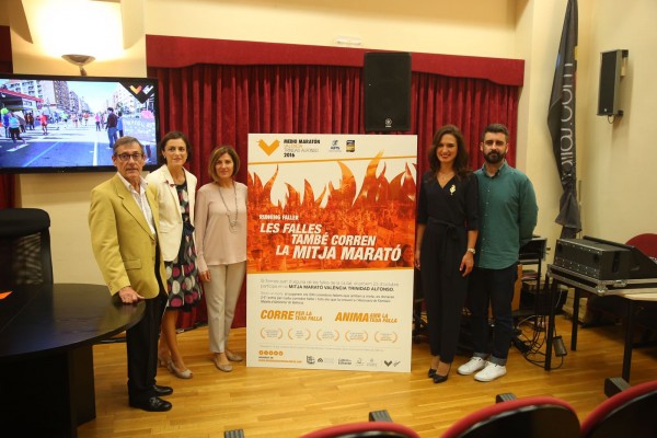Corre por tu falla o anima con ella en el Maratón y el
Medio Maratón Valencia con el Running Fallero

