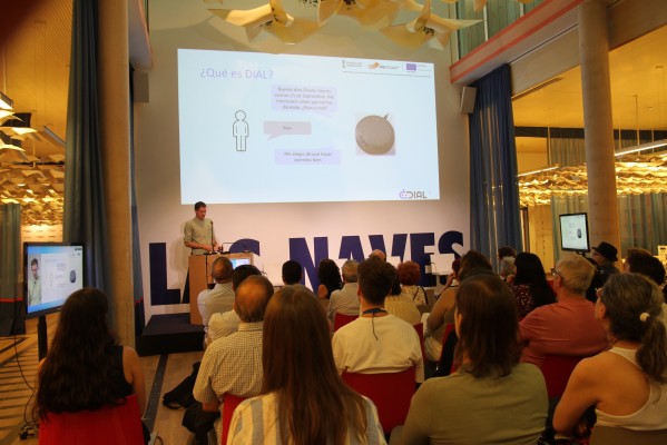 Un proyecto de Las naves reduce la soledad no deseada de las personas mayores