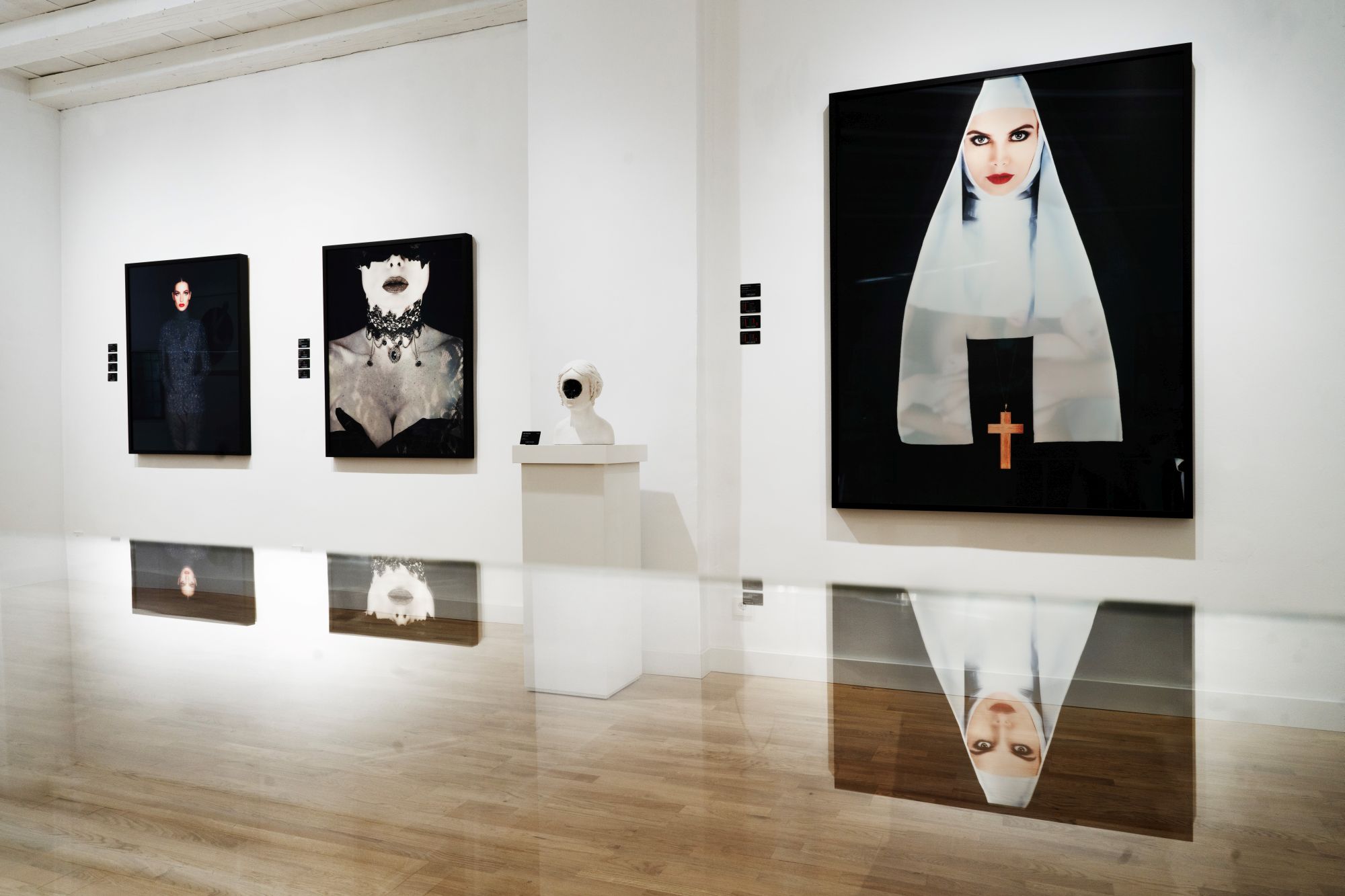 La galería In Arte Veritas trae a ValenciaPhoto la obra de tres prestigiosos artistas internacionales

