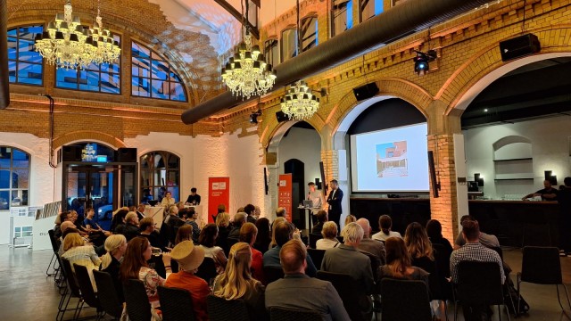 El azulejo español se promociona en Berlín ante distribuidores y arquitectos