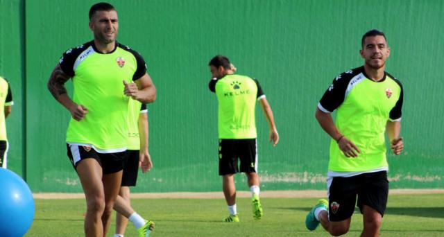 El Elche regresa a los entrenamientos con cinco ausencias