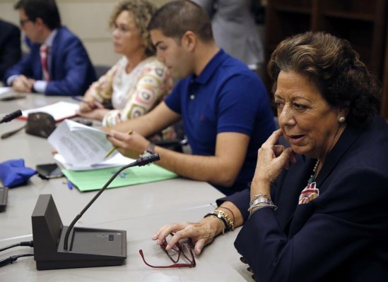 Barberá se sentará este martes en el escaño 301 de la última fila del Senado