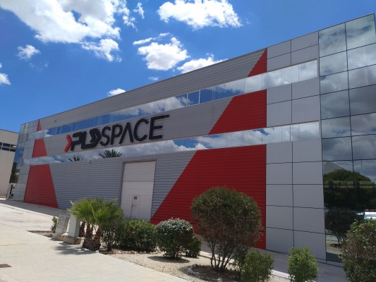PLD Space firma un acuerdo con WISeKey para lanzar satélites ultra seguros con Miura 5