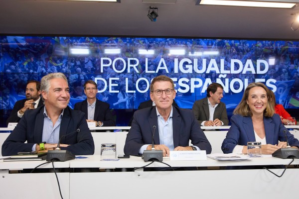 El PP presenta mociones en toda España para forzar a PSOE a rechazar 
