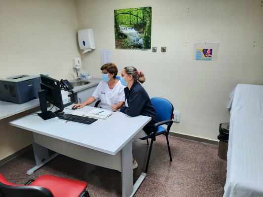 La consulta de enfermería para pacientes oncológicos del Dr Balmis atiende a 2.200 personas