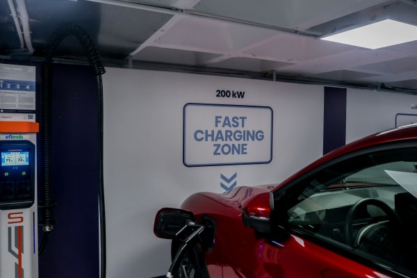 BMW, Ford y Honda crean ChargeScape para optimizar los servicios de la red de coches eléctricos
