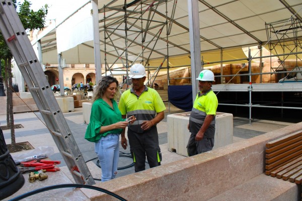 El Huerto de la Rueda de Lorca se pone a punto para la Feria: 8 escenarios, 17 jaimas, 10 carpas y 13.000 bombillas led