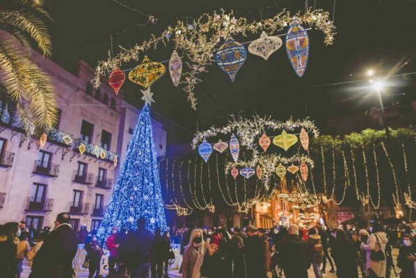 Elche licita las luces de Navidad y de sus fiestas patronales para dos años por 1,6 millones