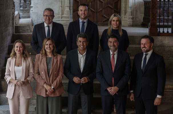 La Generalitat creará junto a las diputaciones y la FVMP un nuevo comité para coordinar políticas