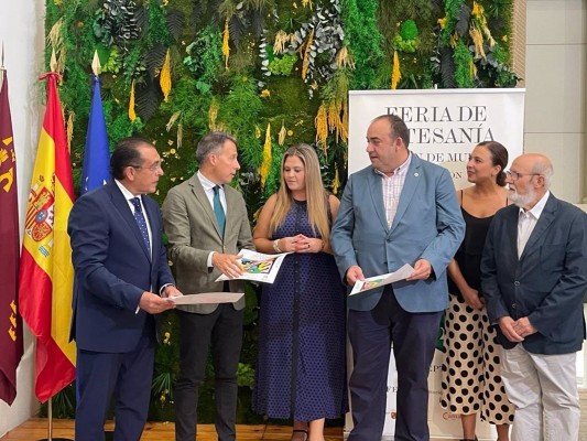 La Feria de Artesanía de la Región reunirá en Lorca a un centenar de artesanos de toda España
