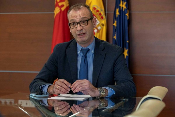 El PSOE exigirá explicaciones al consejero de Educación en la Asamblea por 