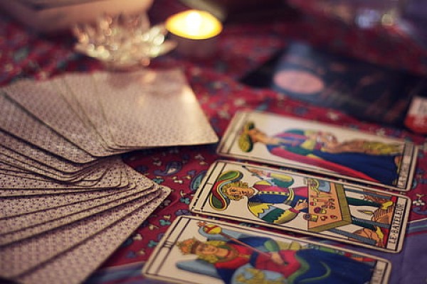 Tarot contra las cifras del paro