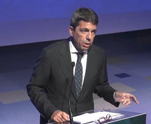 Mazón alardea de las múltiples medidas de su Consell en 51 días y admite que se sorprendió del resultado del PP