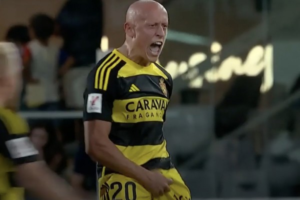 La Liga denuncia ante Competición y Antiviolencia el gesto de Víctor Mollejo tras su gol al Cartagena