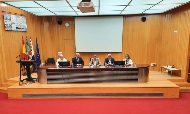 Marciano Gómez destaca la apuesta del Consell por profesionalizar la sanidad
