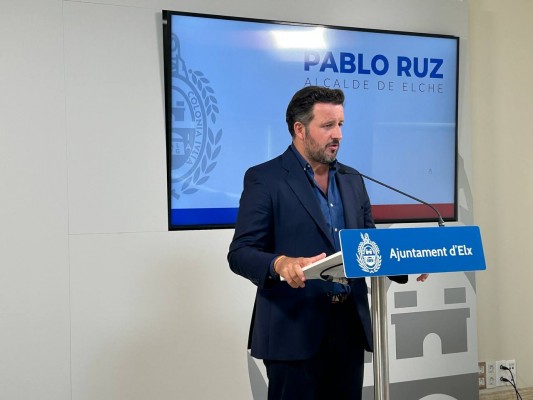 Ruz anuncia un pleno extraordinario y una 