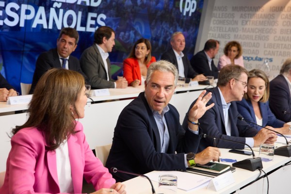 Los barones del PP avalan a Feijóo mientras hacen un frente común contra Sánchez por la amnistía
