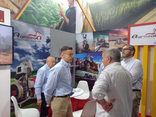 La tecnología agrícola de la Región expone sus virtudes en la mayor feria del sector en Egipto