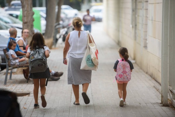 Más de 800.000 alumnos vuelven a clase en un curso con más docentes y 13 colegios nuevos